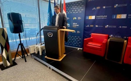 وزير الثقافة والسياحة يؤكد أن إنهاء الانقلاب واستعادة مؤسسات الدولة هو مدخل تحقيق السلام في اليمن