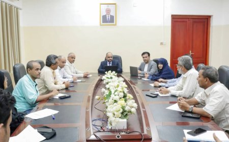 وزير الاتصالات: خطة لتحسين خدمات الاتصالات والبريد في المناطق المحررة وتعزيز الأمن السيبراني والذكاء الاصطناعي