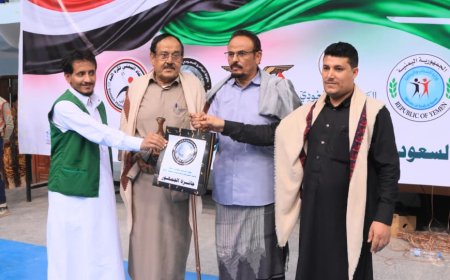 الوكيل الفاطمي  يدشن بطولة كرة اليد للأندية بمحافظة مأرب 