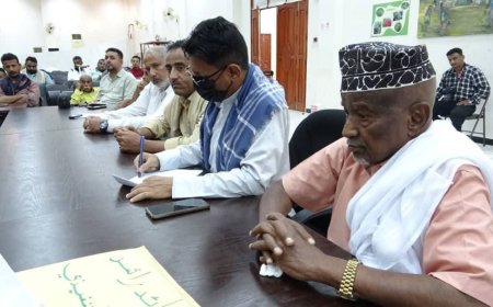 وكيل أول محافظة عدن يترأس إجتماعا لمناقشة تفعيل الحملات المستدامة للنظافة نهار وليالي رمضان المبارك  