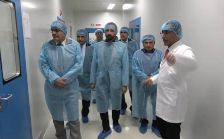 وزير الصحة يتفقد سير العمل في الشركة الدوائية الحديثة ومصنع العالمية بالمنطقة الحرة بعدن