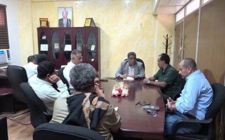 وكيل أول محافظة عدن يطلع على أوضاع خدمات المياه والصرف الصحي في عدن ويوجه بمعالجة المشكلات ميدانيًا