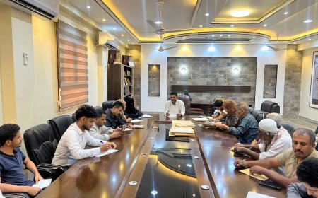 مدير عام الشيخ عثمان يترأس افتتاح مظاريف مشاريع خدمية وتنموية بالمديرية