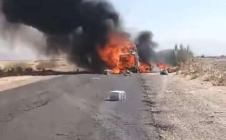 شاهد بالصورة.. احتراق باص (نقل جماعي) في نقطة الفلج بمأرب