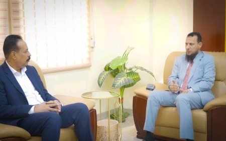 وزير الدولة محافظ العاصمة عدن يناقش مع وزير الأشغال العامة والطرق أولويات الإصلاحات في خطوط السير بالعاصمة