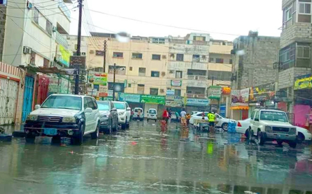 الأرصاد تحذر من أمطار رعدية غزيرة في العاصمة عدن وعدد من المحافظات