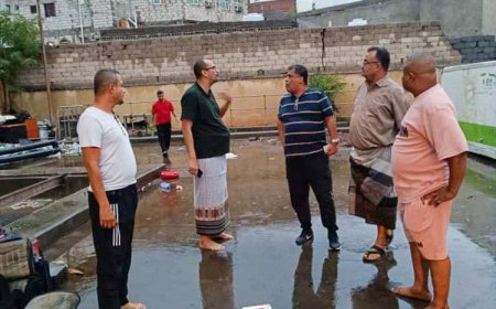 باخبيرة يطلع على أعمال شفط المياه في عدد من مديريات العاصمة عدن