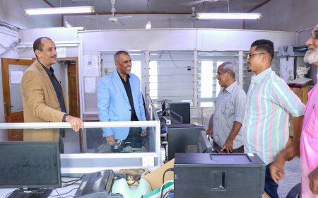 وكيل محافظة عدن يتفقد مستوى الانضباط الوظيفي في المؤسسة المحلية للمياه 