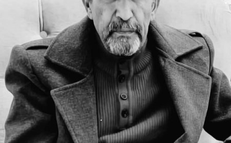 رحيل مفاجئ يهز الوسط الرياضي بوفاة المعلق علي العصري