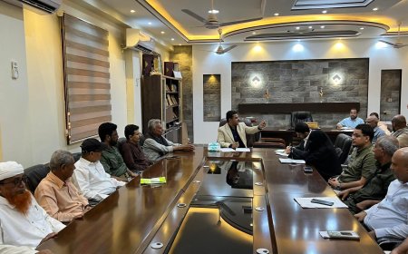 اجتماع المكتب التنفيذي بمديرية الشيخ عثمان يناقش أداء المكاتب الخدمية .