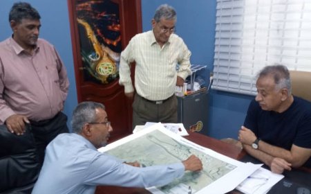 استعراض نتائج لجنة المسح الجيولوجي للانهيارات الصخرية في عقبة عدن