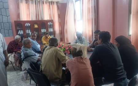 السلطة المحلية بزنجبار تناقش شكاوى المواطنين مع منظمة كير وتؤكد على مراجعة آليات التوزيع