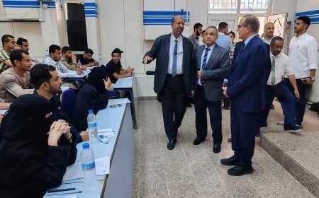 عدن..وزير الصحة ورئيس جامعة عدن يدشنان الدورة الامتحانية الأولى لتقييم الكفاءة المهنية للكوادر الصحية