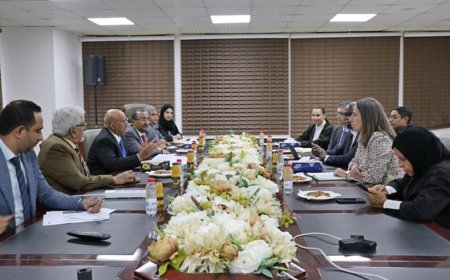 محافظ البنك المركزي يلتقي نائب رئيس البنك الدولي والوفد المرافق له