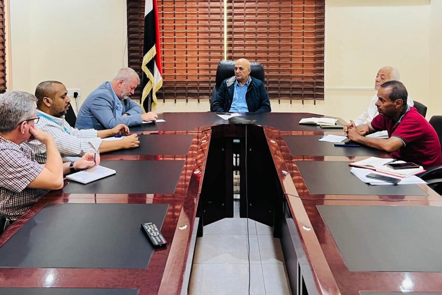 وزير المياه والبيئة يبحث مع اليونيسيف تعزيز التعاون ودعم حلول أزمة المياه في تعز&nbsp; &nbsp;