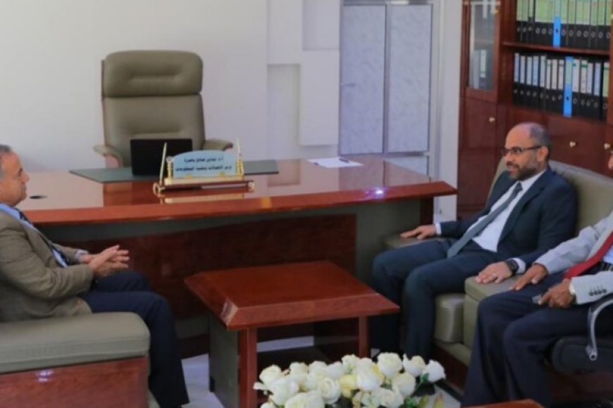 وزير الاتصالات يناقش مع رئيس جامعة عدن تنسيق الجهود لتنظيم مؤتمر التحول الرقمي