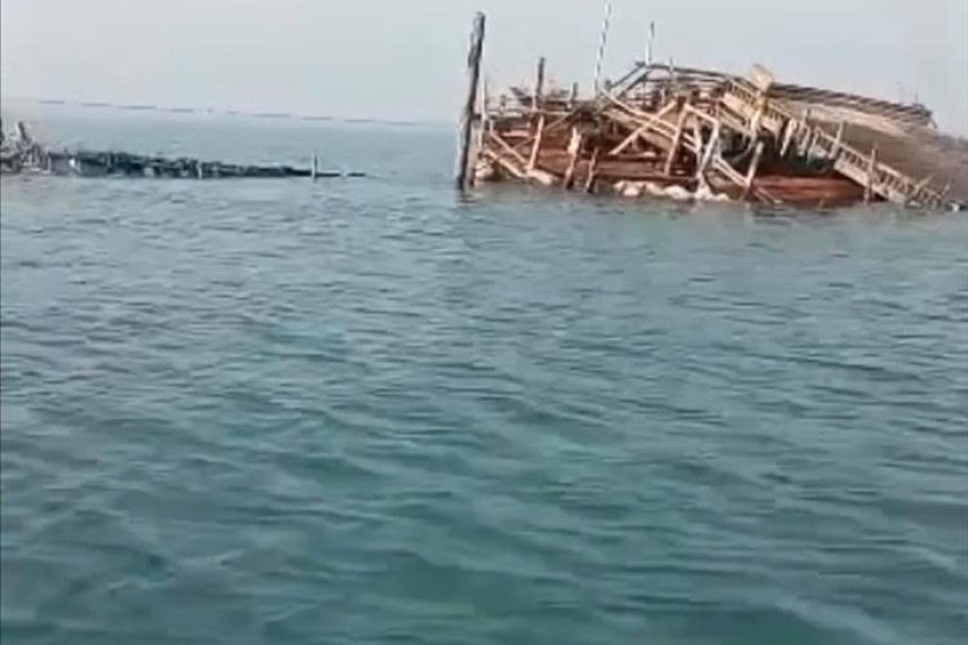 كارثة بحرية في باب المندب.. غرق سفينة وخسائر كبرى