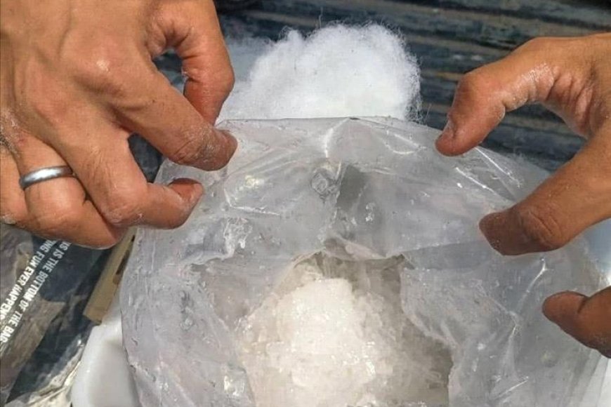 كارثة بالفيديو والصور في ساحل أبين.. ضبط (شبو) مخدر داخل محلات تأجير الشيش بخور مكسر