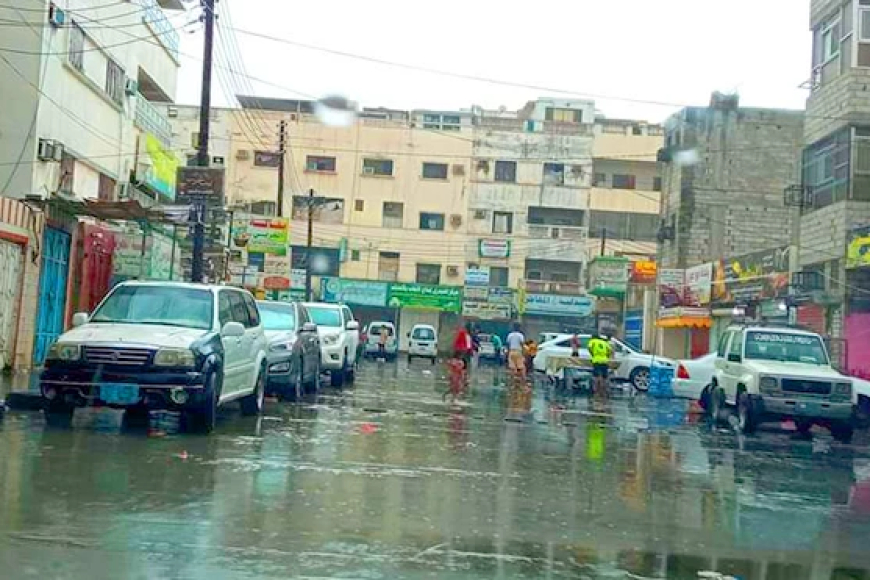 الأرصاد تحذر من أمطار رعدية غزيرة في العاصمة عدن وعدد من المحافظات