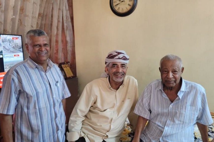 في لفتة وفاء وإنسانية.. الفريق الصبيحي يزور اللواء (عبيد) والمحافظ (المجيدي) في منزليهما بعدن