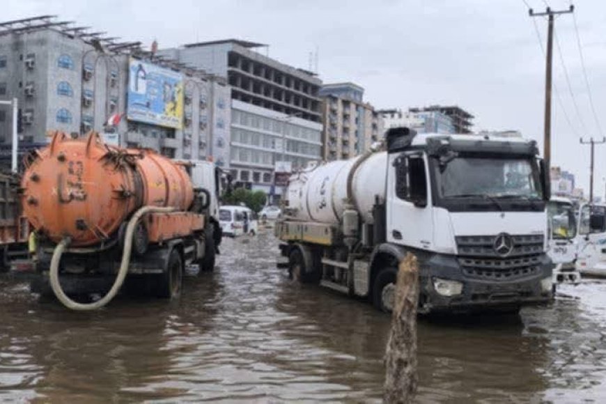 ترجمة لتوجيهات وزير الدولة & محافظ العاصمة عدن & عبدالرحمن شيخ..الداؤودي: تواصل أعمال شفط مياه الأمطار في عدد من شوارع وأحياء مديرية المنصورة