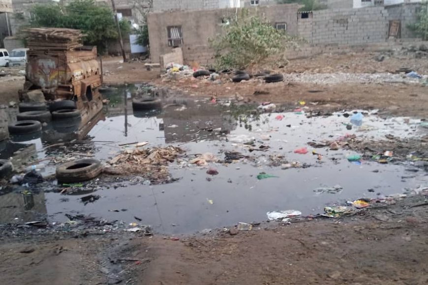 أهالي الممدارة يشكون انتشار الحميات بسبب مياه الصرف الصحي&nbsp;