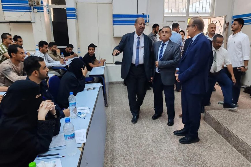 عدن..وزير الصحة ورئيس جامعة عدن يدشنان الدورة الامتحانية الأولى لتقييم الكفاءة المهنية للكوادر الصحية