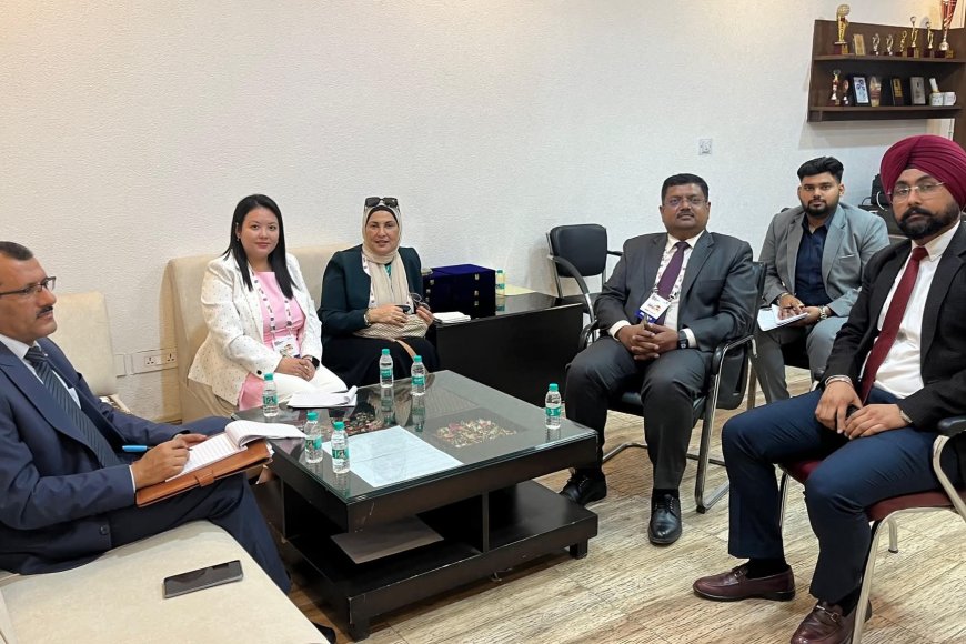 المستشار المخلافي يلتقي قيادة جامعة CGC موهالي ويبحث معها سبل تعزيز التعاون المشترك .