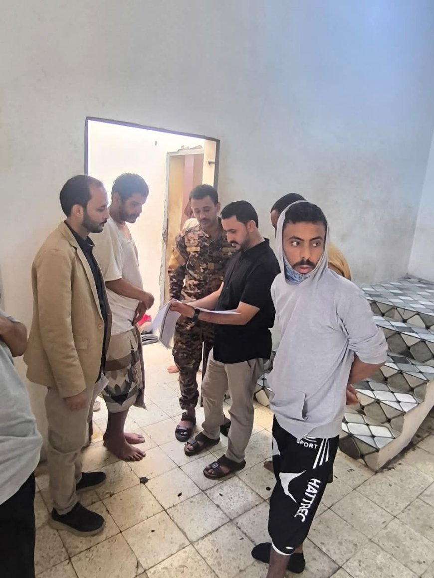 النيابة العامة تنفذ نزولًا ميدانيًا لتفتيش أماكن الاحتجاز في سجن البحث الجنائي وسجن شرطة النجدة بعدن