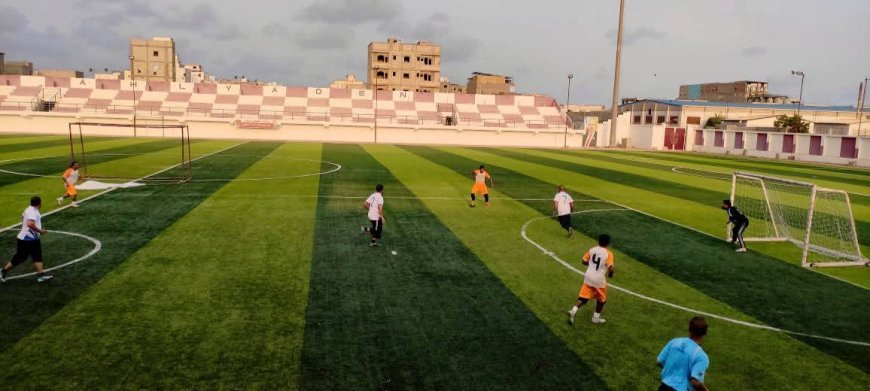 تأهل فريق النفط لنصف النهائي في بطولة كأس عدن للشركات والمؤسسات عقب فوزه على صندوق النظافة