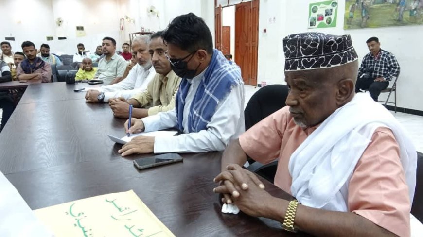 وكيل أول محافظة عدن يترأس إجتماعا لمناقشة تفعيل الحملات المستدامة للنظافة نهار وليالي رمضان المبارك  