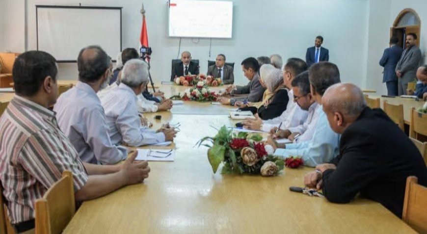 عضو مجلس القيادة الرئاسي محمود الصبيحي يشيد بالإنجازات العلمية والفكرية التي حققتها جامعة عدن