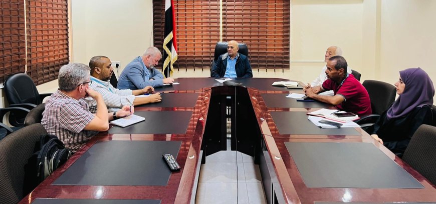وزير المياه والبيئة يبحث مع اليونيسيف تعزيز التعاون ودعم حلول أزمة المياه في تعز   