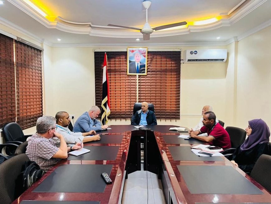وزير المياه والبيئة يبحث مع اليونيسيف تعزيز التعاون ودعم حلول أزمة المياه في تعز