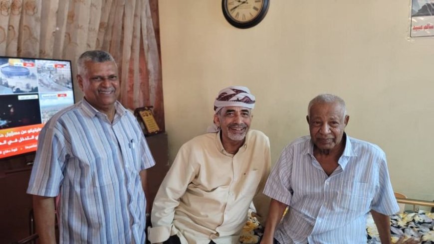في لفتة وفاء وإنسانية.. الفريق الصبيحي يزور اللواء (عبيد) والمحافظ (المجيدي) في منزليهما بعدن