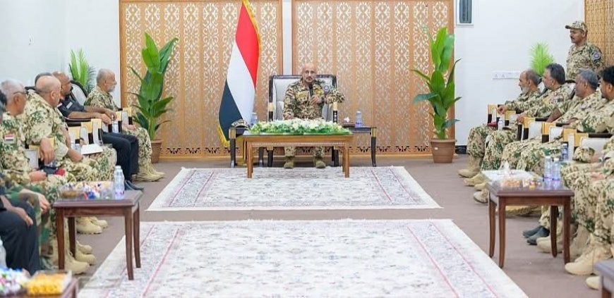 طارق صالح يشدد على اليقظة العالية ومواصلة التأهيل ورفع الجاهزية