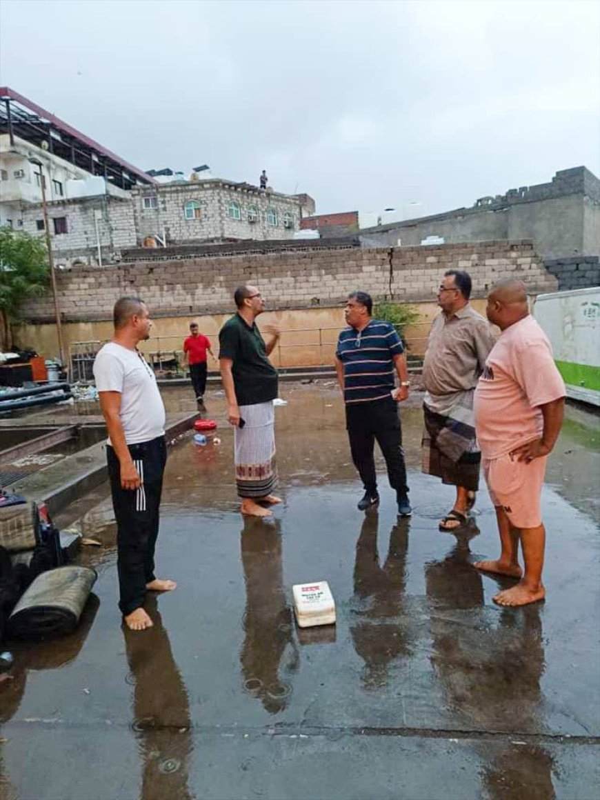 باخبيرة يطلع على أعمال شفط المياه في عدد من مديريات العاصمة عدن