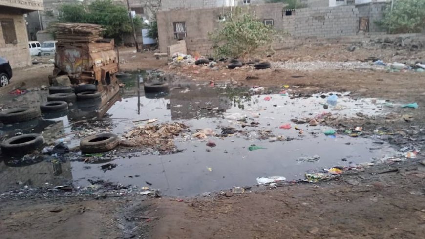 أهالي الممدارة يشكون انتشار الحميات بسبب مياه الصرف الصحي 