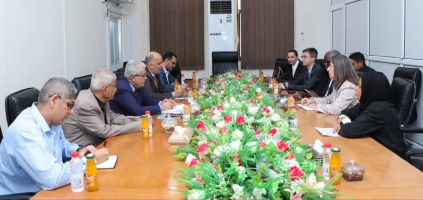 وزير المالية يبحث مع نائب رئيس البنك الدولي دعم واستقرار الاقتصاد الوطني