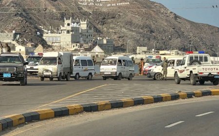 عاجل.. إغلاق كامل لمداخل المعلا والتواهي وسط طوق أمني