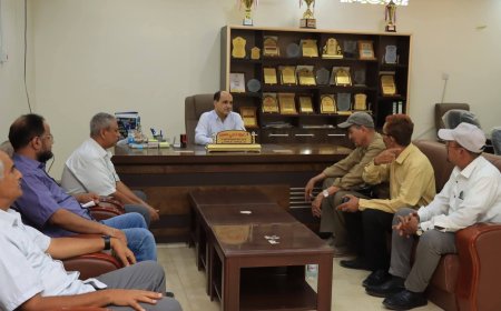 مدير عام دارسعد يلتقي نائب مدير عام مكتب الصناعة والتجارة بعدن لمناقشة عددا من القضايا دات الأهمية