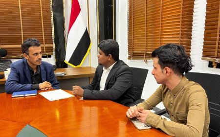 الوكيل الجيلاني يناقش مع مؤسسة حضرموت للطب الاتصالي عملها وأهدافها