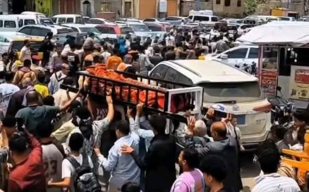 تعز..تشييع مهيب لطفل استشهد برصاص قناص تابع لمليشيا الحوثي