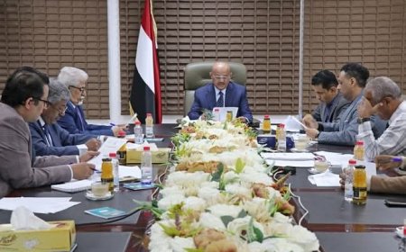 البنك المركزي اليمني: يناقش حزمة من القضايا الاستراتيجية المدرجة في جدول الأعمال