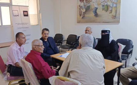 " وزير الثقافة والسياحة يزور مكتب الثقافة و معهد جميل غانم للفنون الجميلة بعدن "