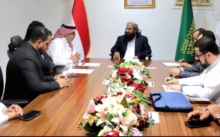 وزير الأوقاف يناقش مع مجموعة العبير الطبية جاهزية الخدمات الصحية لحجاج بلادنا