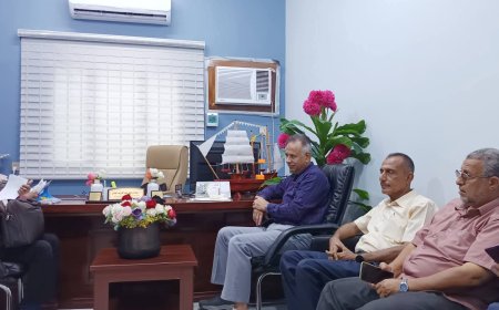 " الموسيقار بن غودل و الجاوي يناقشان تنشيط العمل الثقافي و الفني في مديرية المعلا "