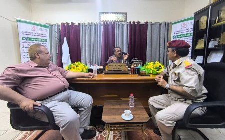 الدكتور جمال امذيب عميد معهد امين ناشر يناقش مع مدير دائرة الخدمات الطبية العسكرية لوزارة الدفاع سبل تعزيز التعاون المشترك