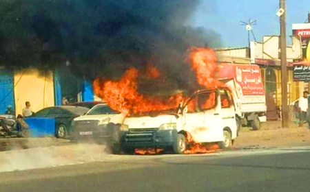 حماية المواطنين من (قنابل موقوتة)!!.. محافظ عدن (شيخ) يوجه بإغلاق ورش تحويل السيارات للعمل بالغاز