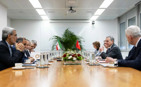 طهران تنفي إرسالها فودًا..  (لغز البنود العشرة) يهدد مفاوضات (السلام) في باكستان  بين إيران وأمريكا